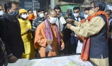 वाराणसी में 2021 में कई बड़े प्रोजेक्ट होंगे पूरे, CM योगी ने विस्तार से की विकास कार्यों की समीक्षा