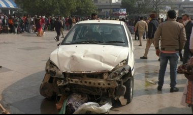 अनियंत्रित इंडिको ने चार रौंदा