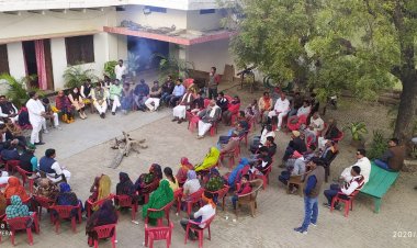 अजगरा विधानसभा के जैपार गांव में लगी समाजवादियों की किसान चौपाल