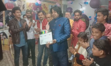 नए साल के आगमन में छोटे बच्चों मन को मोहा