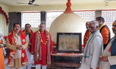 महामंत्र के जाप से मां विंध्यवासिनी मंदिर हुआ गुजाए मान