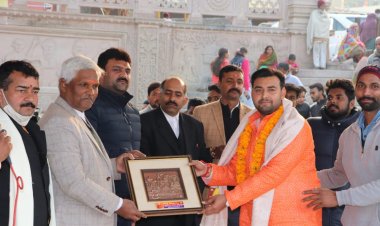 काशी युवा सम्मान से सम्मानित हुए राकेश