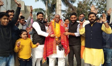 पद्मश्री अवार्ड मिलने पर हिंदू युवा संगठन  के राष्ट्रीय अध्यक्ष ने प्रगतिशील किसान चंद्रशेखर सिंह का किया सम्मान