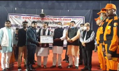 भारत के वीर सपूतों व शहीदों का किया गया सम्मान