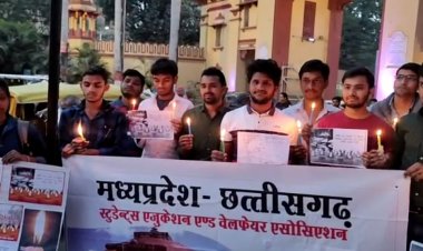 सीधी में बस दुर्घटना के मृतक यात्रियों  को भावभीनी श्रद्धांजलि, और परिवार के सदस्य को नौकरी की मांग- बीएचयू छात्र