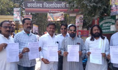 अर्दली बाजार व्यापार मंडल द्वारा वाराणसी जिलाधिकारी को ज्ञापन