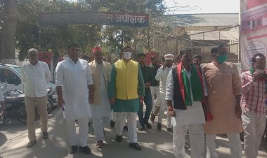 फर्जी मुकदमे से परेशान सपाइयों ने  एसएसपी को दिया ज्ञापन