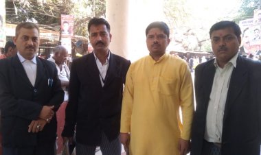 हिंदू संगठनों के कार्यकर्ताओं के हत्याओं के संबंध में अधिवक्ताओं ने, जिलाधिकारी को सौंपा ज्ञापन