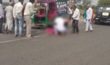 अनियंत्रित ऑटो पलटी दो की मौत दो जख्मी