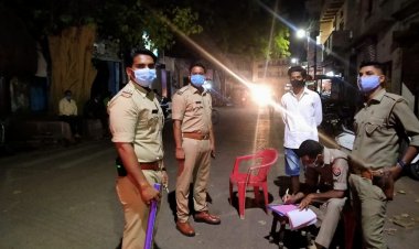 बिना मास्क हेलमेट सवार वाहनों का काटा गया चालान...