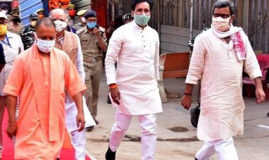 बनारस में सीएम ने की समीक्षा बैठक बोले कोरोना से निपटने के लिए कमर कसे...