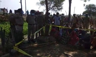 धारदार हथियार से बुजुर्ग  की निर्मम हत्या...