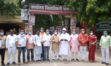 कांग्रेस नेताओं ने वैक्सीनेशन को लेकर एसीपी को सौंपा ज्ञापन...