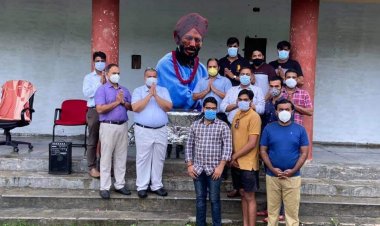 BHU रुईया मैदान में मिल्खा सिंह को दी गई श्रद्धांजलि...