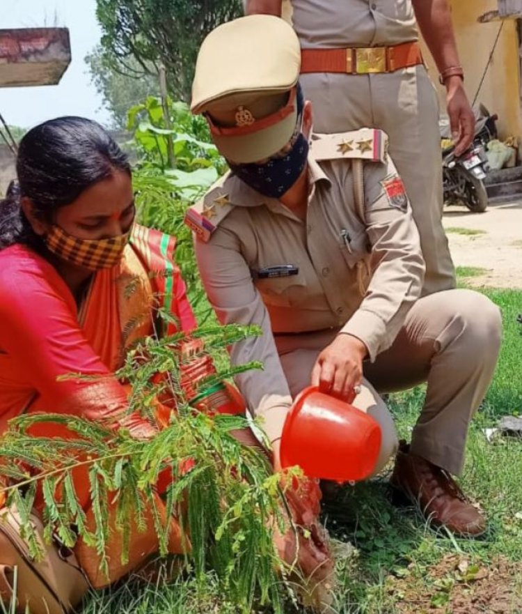 सब इंस्पेक्टर शशी सिंह ने विश्व पर्यावरण दिवस पर किया पौधारोपण...