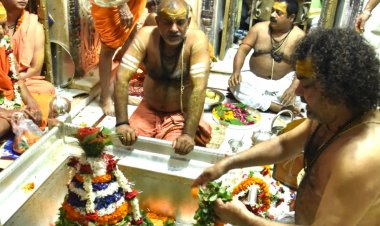 सावन के दूसरे सोमवार को भी शिव मंदिरों में भक्तों का रेला...