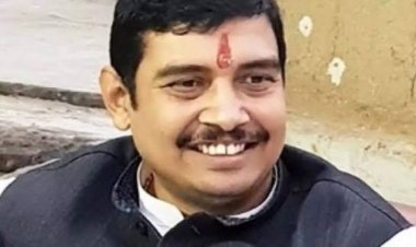 पूर्व एसएसपी अमित पाठक लखनऊ भेजे गए,कैंट थाना प्रभारी और दरोगा सस्पेंड