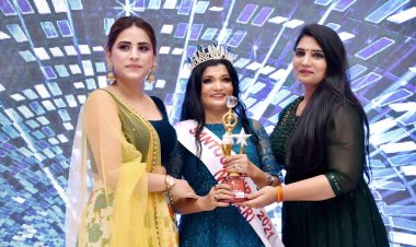 मिसेज इंडिया 2021 के बाद अब संतूर गर्ल 2021 के अवार्ड से नवाजा गया...