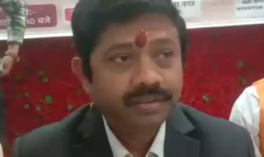 नागरिक उड्डयन मंत्री नंद गोपाल नंदी के सभा में व्यापारियों ने किया हंगामा, कपड़े और जूते पर जीएसटी की दरें कम हो