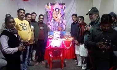 वाराणसी के भदैनी क्षेत्र में जन सेवा परिषद के सदस्यों ने स्वर कोकिला लता मंगेश्वर जी को विनम्र श्रद्धांजलि दी