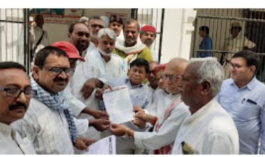 बलिया पत्रकारों के समर्थन में उतरे,सपा पूर्व मंत्री रामगोविंद चौधरी...