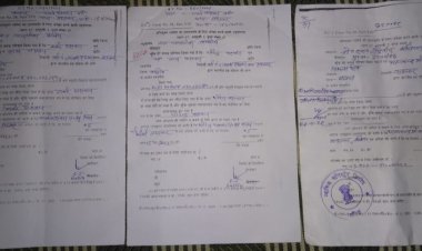 अभियुक्तों के घर पर नोटिस चस्पा...