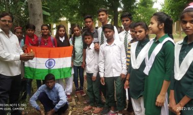 हर घर लगेगा तिरंगा संस्थाएं छात्रों को देंगे झंडा,समाजसेवी विद्यालयों को झंडा देकर करेंगे प्रोत्साहित