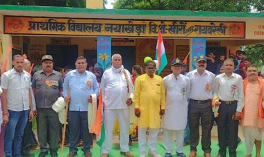 सेमरी ग्राम सभा  के ग्राम प्रधान रामसनेही ने स्वतंत्रता दिवस के दिन देश की सेवा में सेवानिवृत्त, सैनिको को अंग वस्त्र भेंट कर माल्यार्पण किया