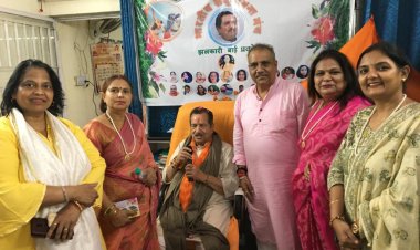 जय भारत मंच उत्तर प्रदेश परिवार के सदस्यों ने डॉक्टर  इंद्रेश कुमार  से मुलाकात कर आशीर्वाद प्राप्त किया..