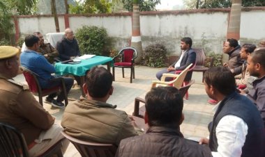 थाना समाधान दिवस के अवसर पर एडिशनल एसपी वह एड़ीएम ने जन समस्याओं को सुनकर दिये निर्देश,हुवा त्वरित निस्तारण