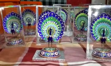 सामने आई G-20 डेलिगेट्स को देने वाला खास उपहार की तस्वीर, सीएम योगी ने मीनाकारी से तैयार करवाया राष्ट्रीय पक्षी मोर