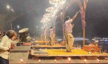 गंगा आरती में दिखा पहलगाम आतंकी हमले का गुस्सा,श्रद्धालुओं ने रखा मौन कर दी ये मांग