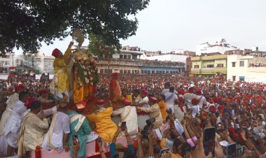 Varanasi Bharat Milap:482 साल पुराने भरत मिलाप पर आसमान से रखी जाएगी नजर,जुटती है इतनी भीड़ उड़ जाएंगे होश