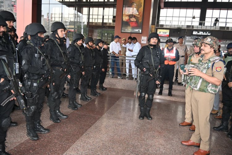 वाराणसी कैंट स्टेशन से लेकर मंदिर तक NSG का मॉकड्रिल, आतंकी घटना से निपटने का हुआ पूर्वाभ्यास