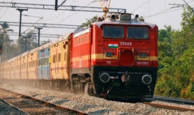 नए साल से पहले रेलवे का यात्रियों को बड़ा झटका! महंगे हो गए टिकट