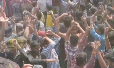 Masane Holi:मसाने होली पर  बढ़ा विवाद,सदियों नहीं बस इतने साल पहले हुई थी शुरुआत, सनातन रक्षक दल भी कूदा
