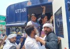 Varanasi:नीट पेपर लीक मामले के खिलाफ सड़क पर उतरी विधायक पल्लवी पटेल,BHU गेट से गिरफ्तार